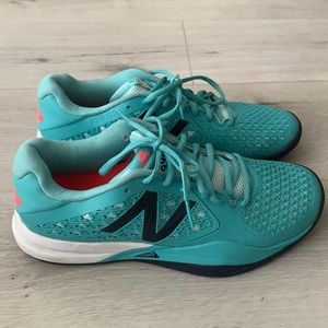 New Balance 996 women’s tennis shoes SZ 10 Green